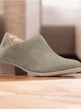 Women’s Hush Puppies Low Block Heel Slip-On in Sage Green - 7.5W